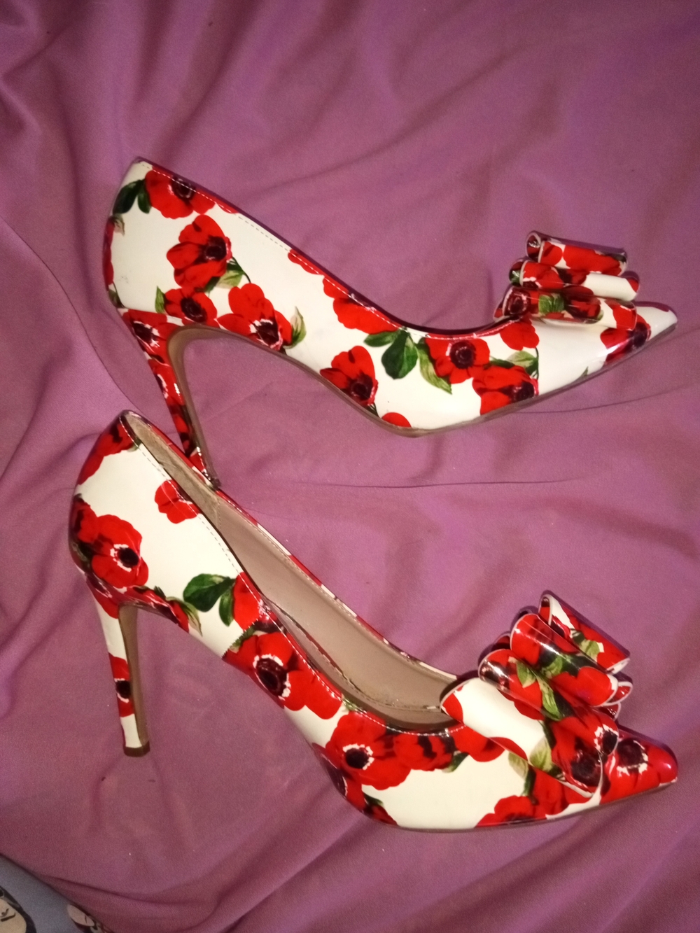 Women's Red Poppy Floral Peep-Toe Heels with Bow Betsey Johnson 6.5